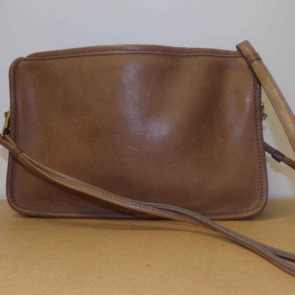 Handbag - Picture 3 of 4